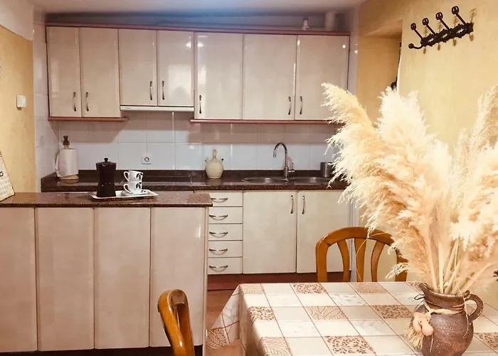 La Alpargateria * ビジャフランカ・モンテス・デ・オカ